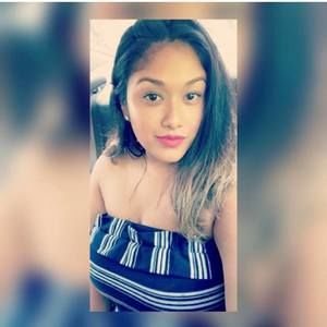 Meet your Posher, Adriana